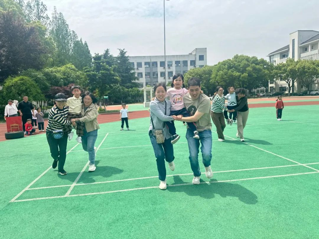 【简讯】邂逅趣时光 携手促成长——木渎中心幼儿园中班组家长半日活动