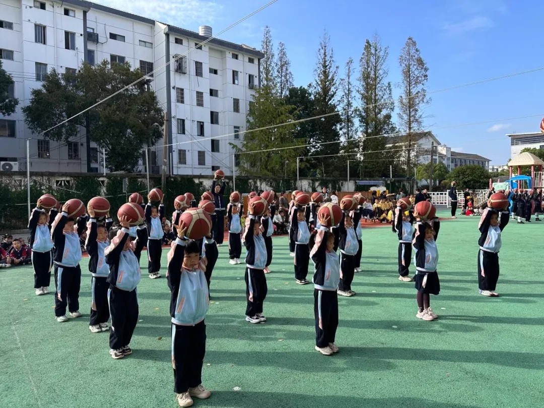 【简讯】活力洋溢 稚嫩笑颜映晨阳——木渎中心幼儿园两操展示活动