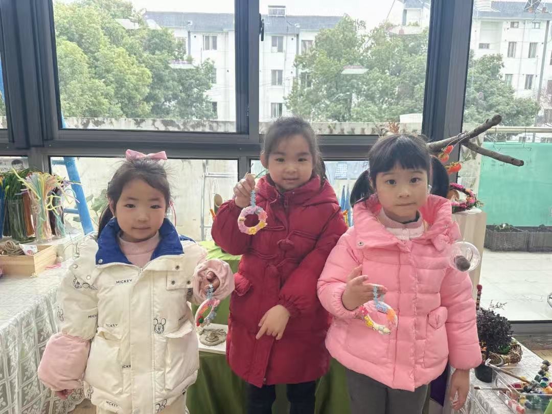 【简讯】春日绽芳华       童梦颂巾帼——木渎中心幼儿园中班组三八妇女节活动